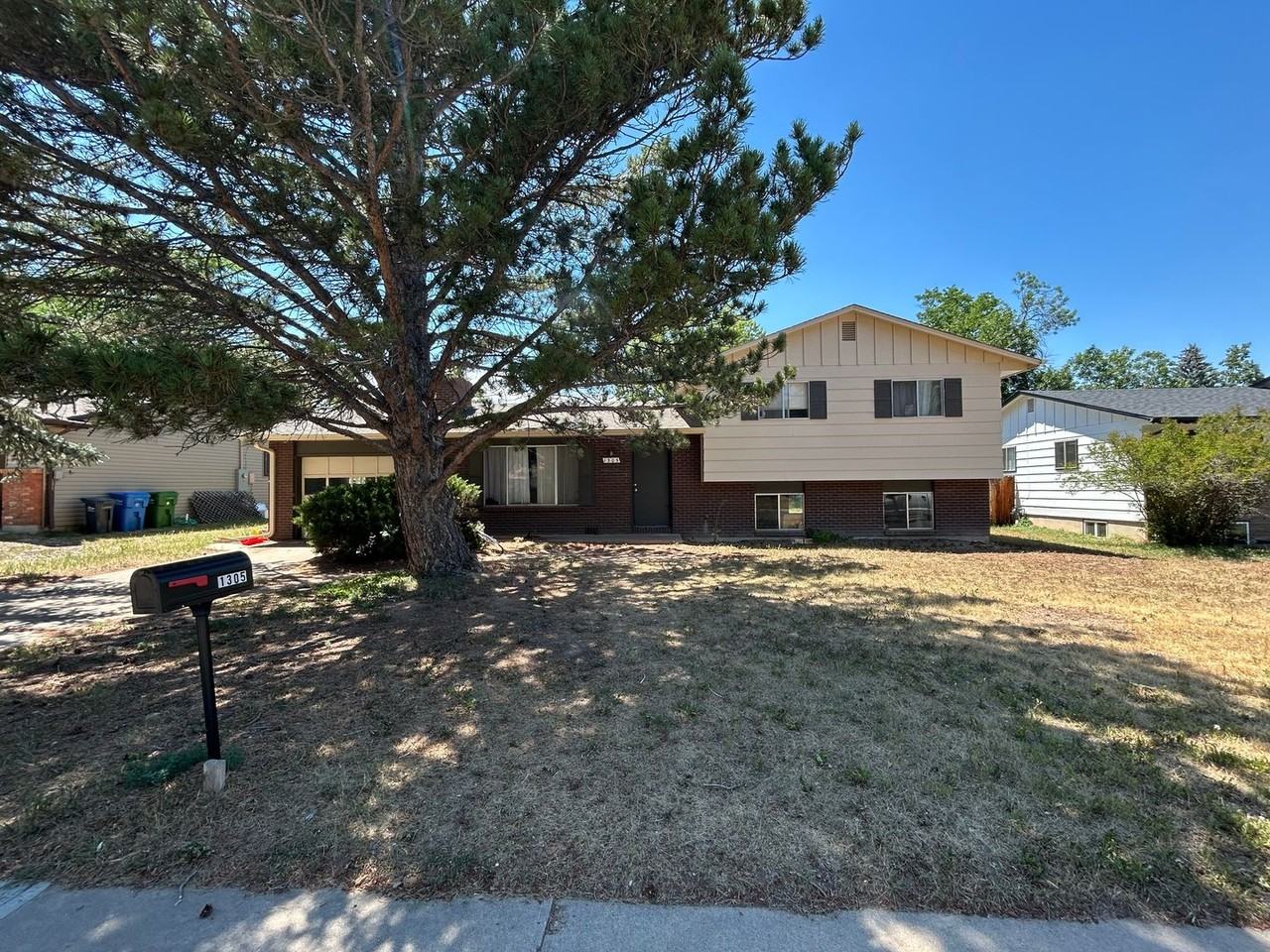 1305 Ponderosa Dr - Photo 2 of 14