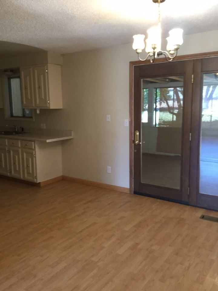 4161 Adelaide Ave - Photo 6 of 8