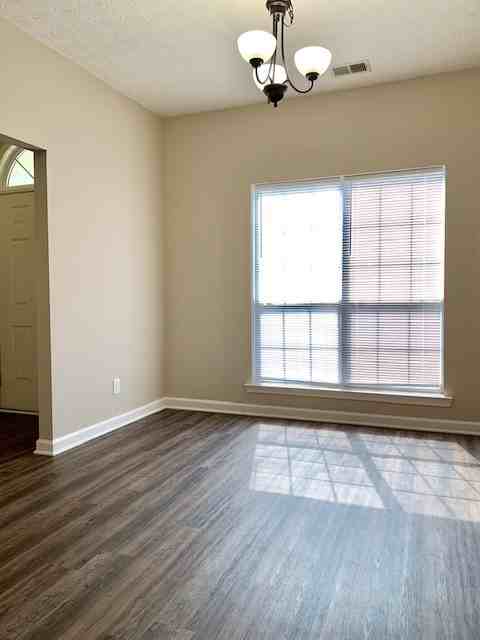 11728 Palmer Ct - Photo 6 of 16