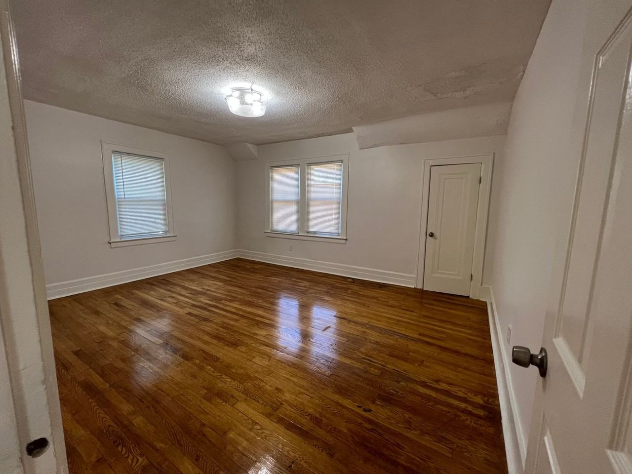 14447 Longacre St - Photo 2 of 7