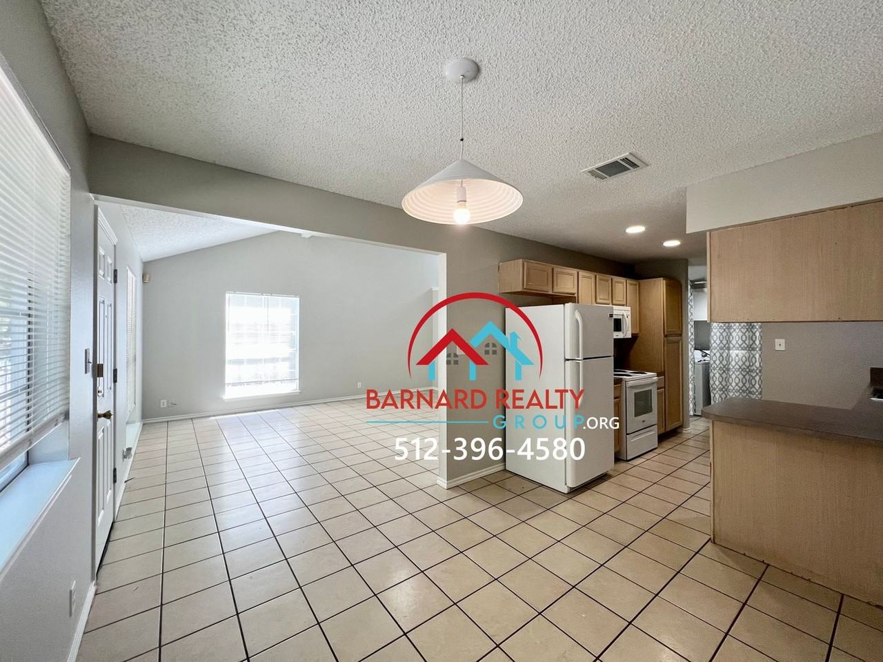 127 Crest Dr - Photo 4 of 25