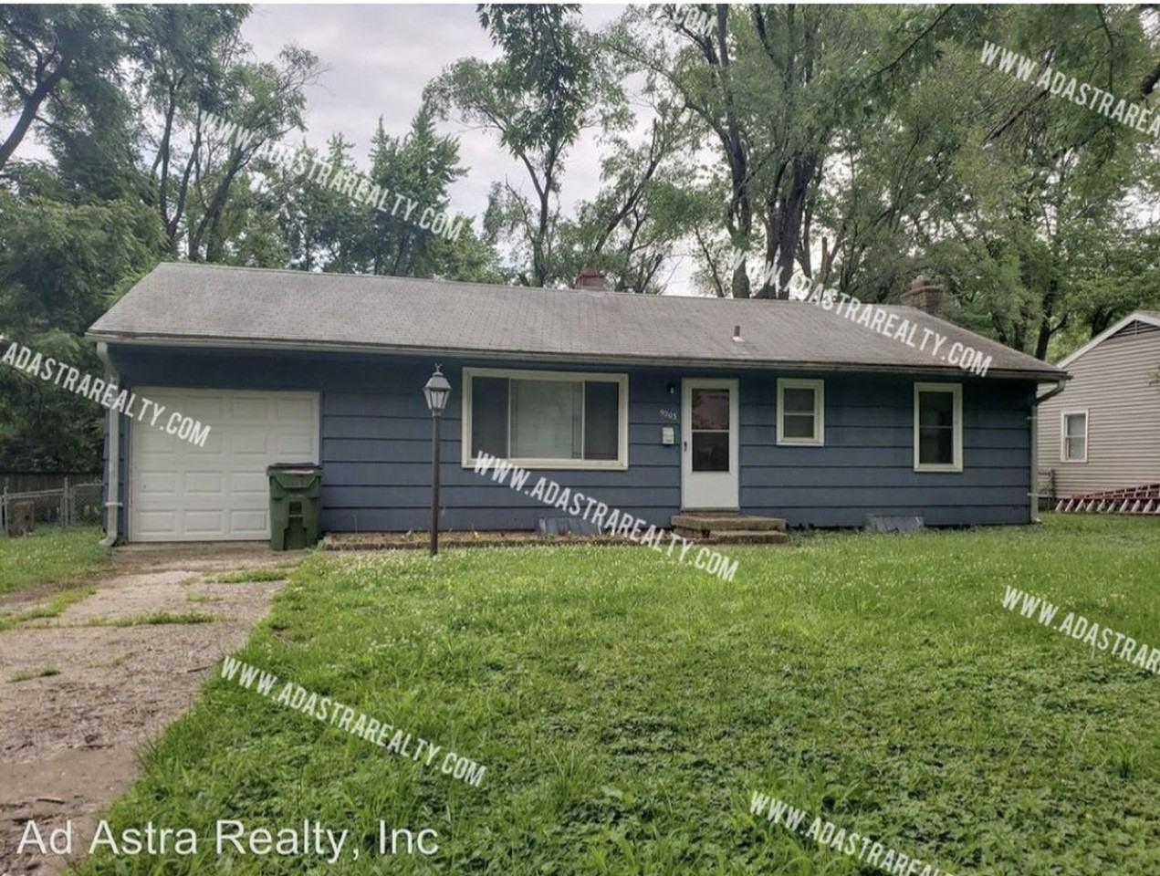 9203 Vaughn Ave - Photo 2 of 22