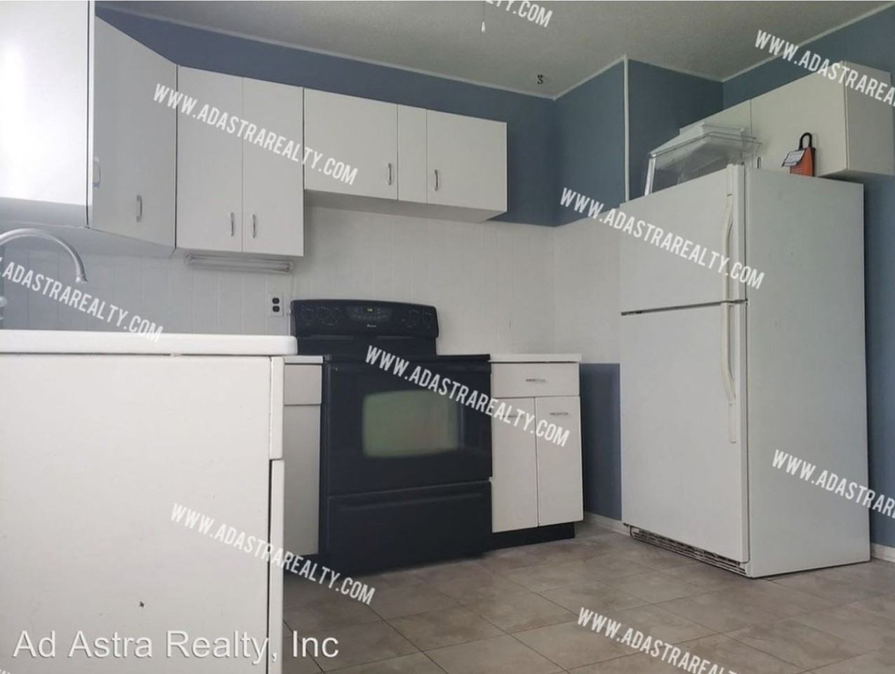9203 Vaughn Ave - Photo 4 of 22