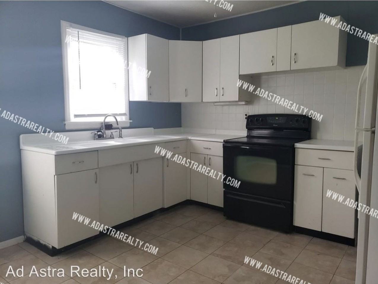 9203 Vaughn Ave - Photo 5 of 22
