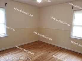 9203 Vaughn Ave - Photo 1 of 1