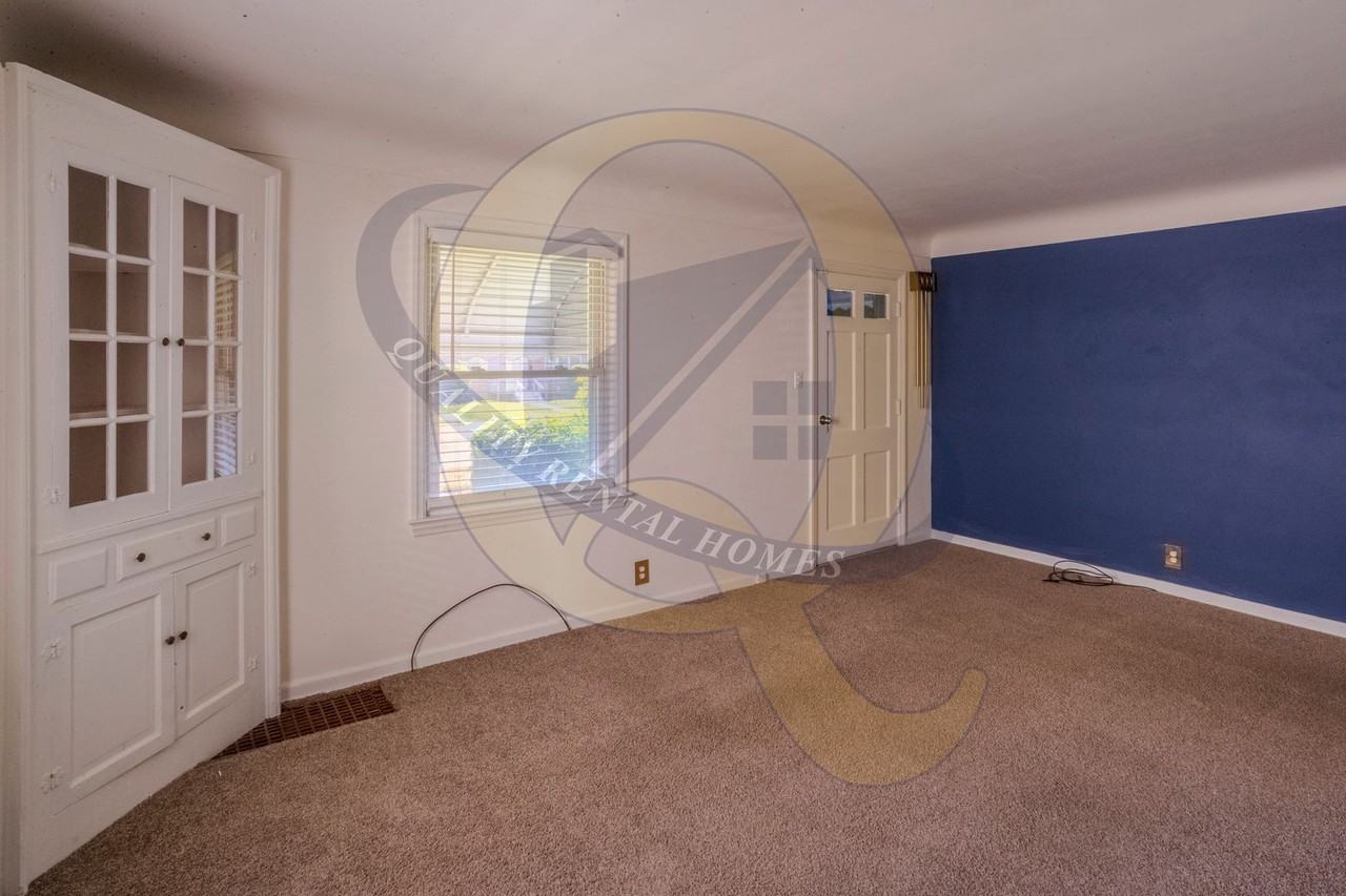 628 Alvord Ave - Photo 3 of 18