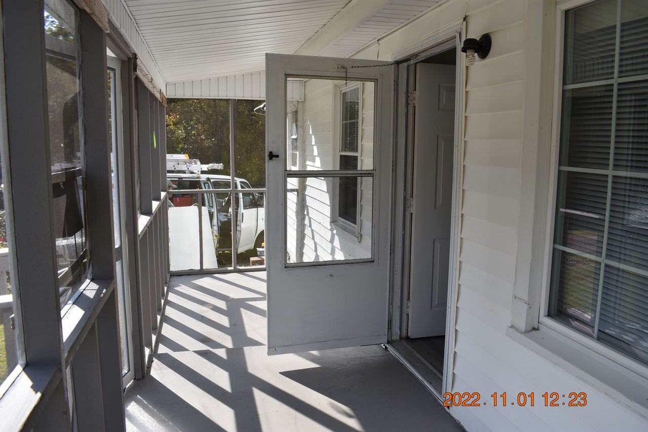 608 N 16th St - Photo 2 of 17