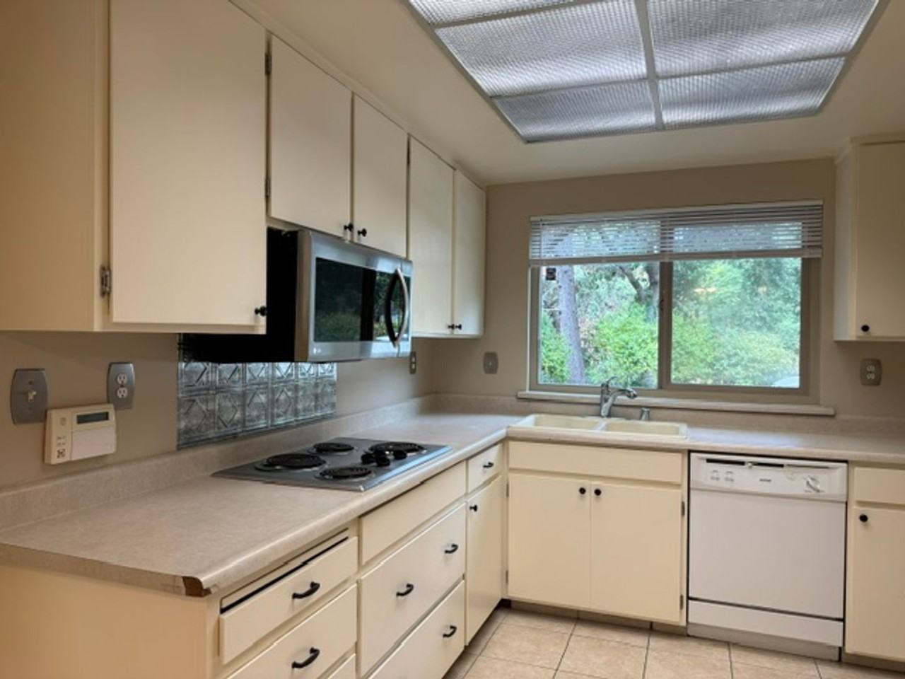 1644 Candelero Ct - Photo 6 of 21