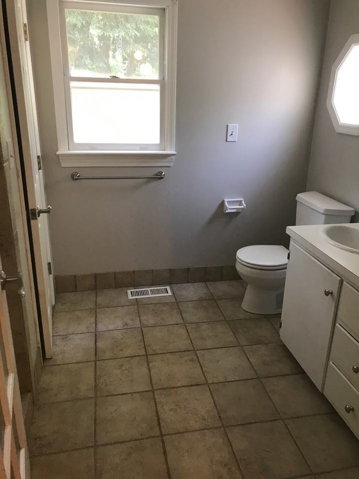 238 S Cliffdale Dr - Photo 7 of 16