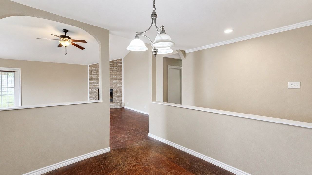 3426 Meadow Head Dr - Photo 4 of 22