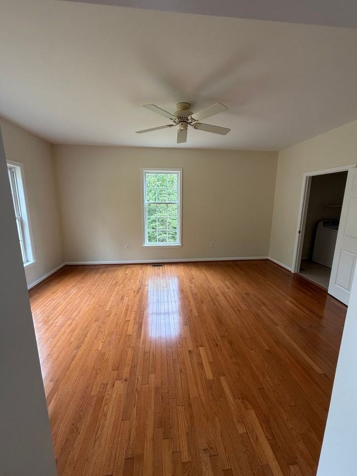 106 Mountainside Dr - Photo 4 of 15
