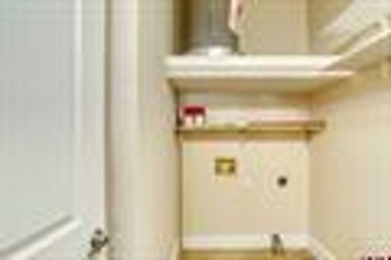 1158 Cloud Cap Ave #B - Photo 6 of 11