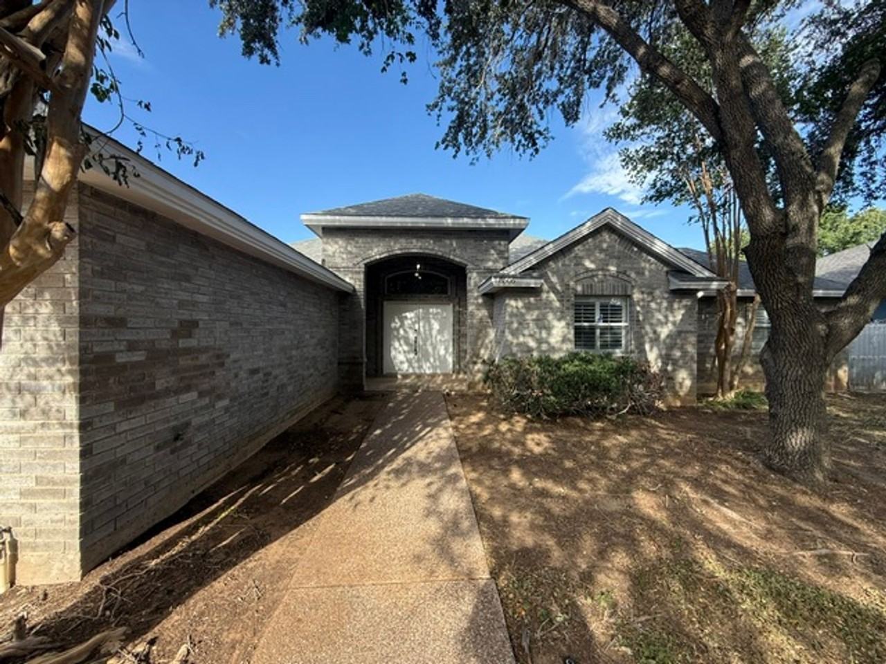 8506 Crownwood Dr - Photo 2 of 26