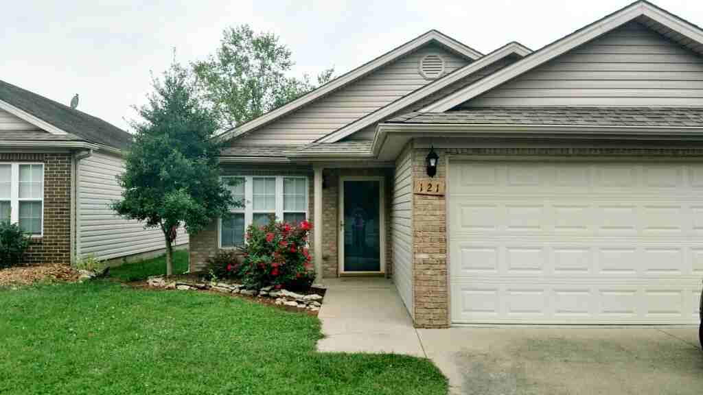 121 Blue Heron Pl - Photo 3 of 31