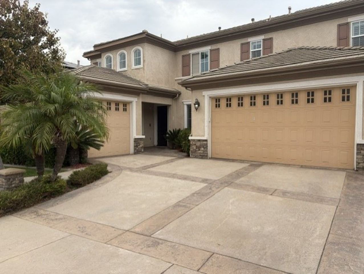 45486 Olive Ct