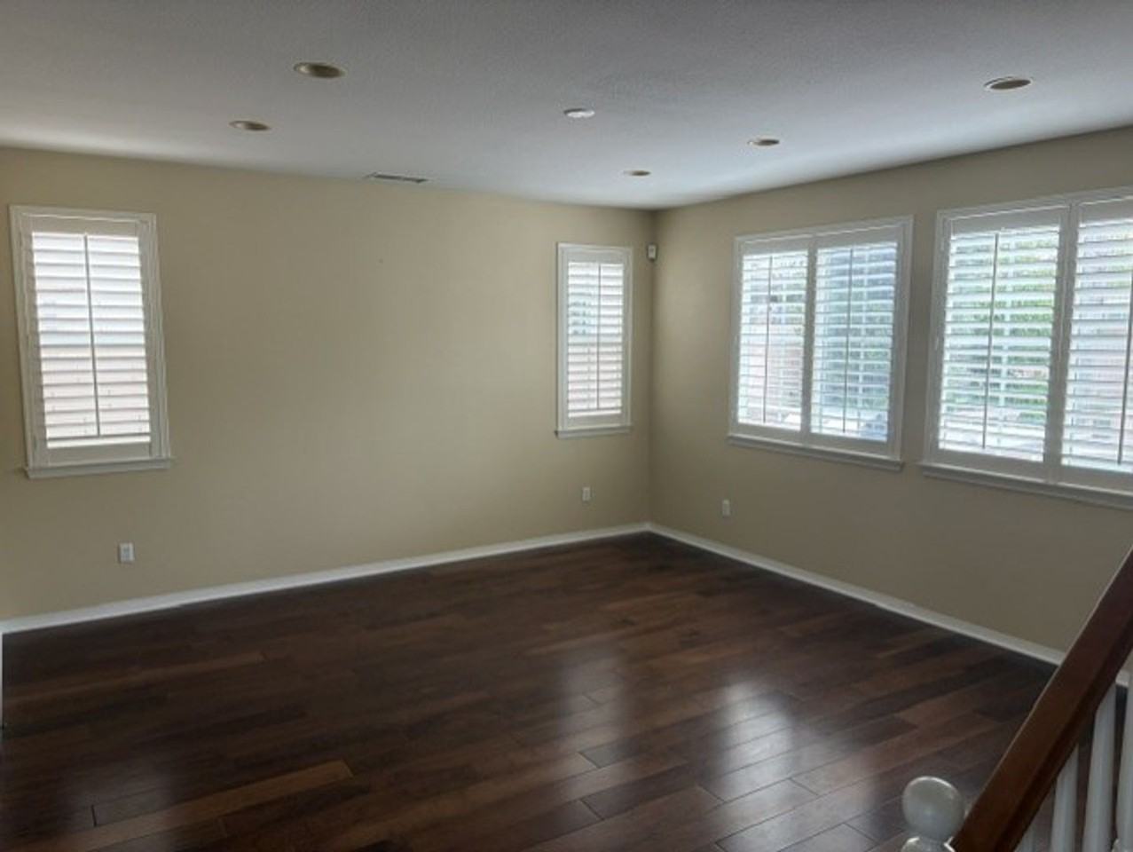 45486 Olive Ct - Photo 2 of 17