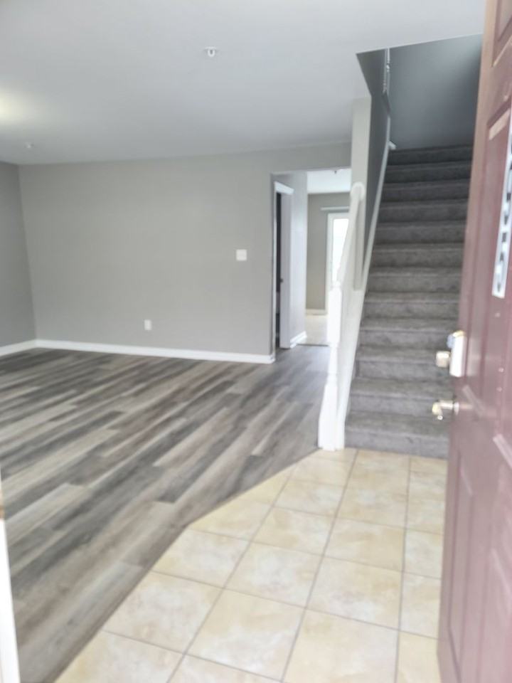 395 Viewpoint Way - Photo 2 of 43