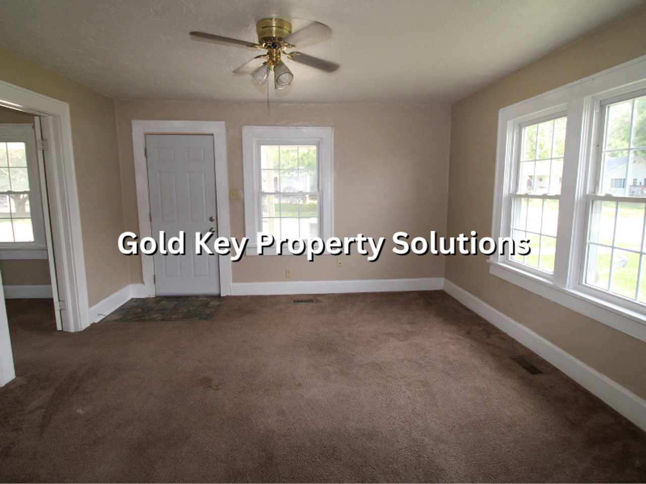 2305 Pitt St - Photo 7 of 17