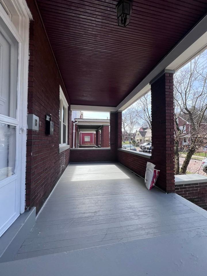 132 Amelia St - Photo 2 of 30
