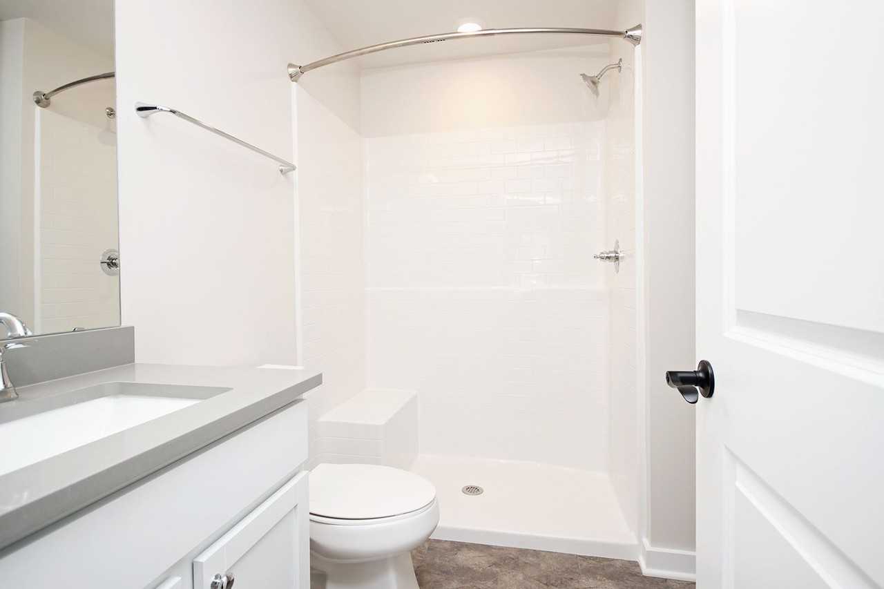 6019 Bicknell St - Photo 7 of 24