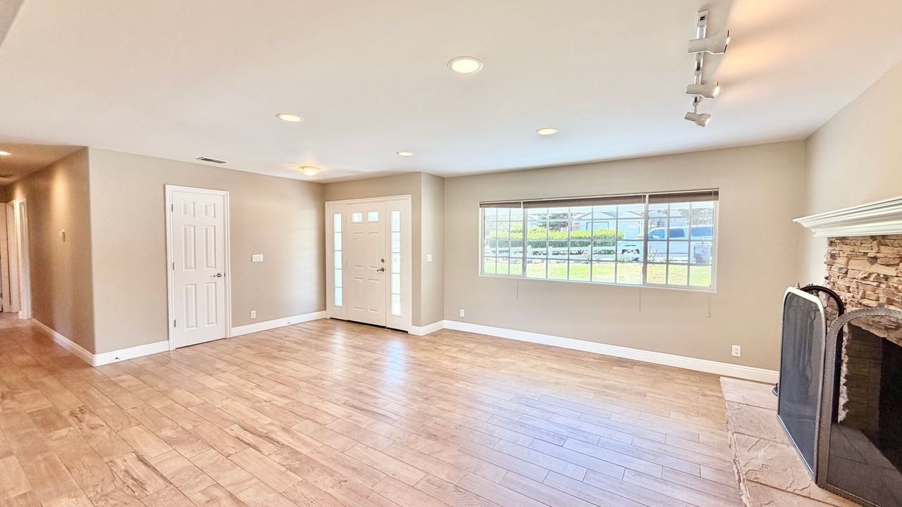 1537 Mcdonald Rd - Photo 3 of 41
