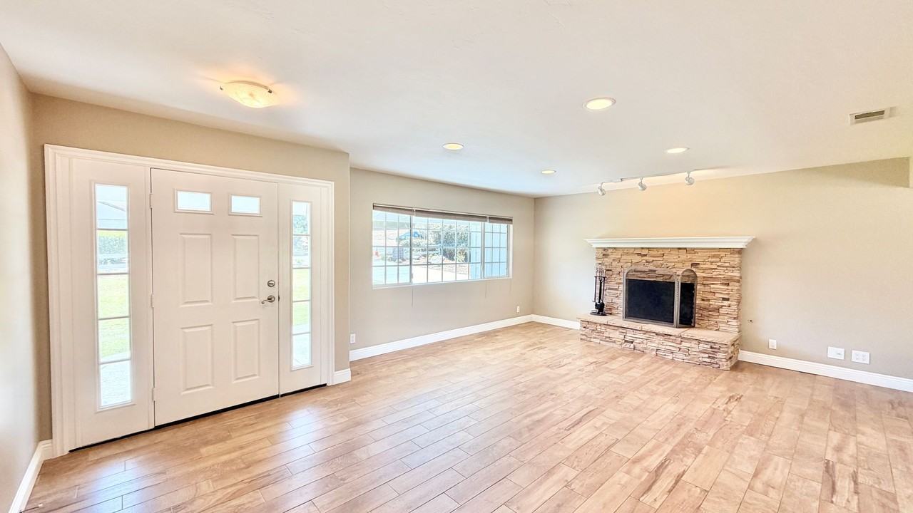 1537 Mcdonald Rd - Photo 4 of 41