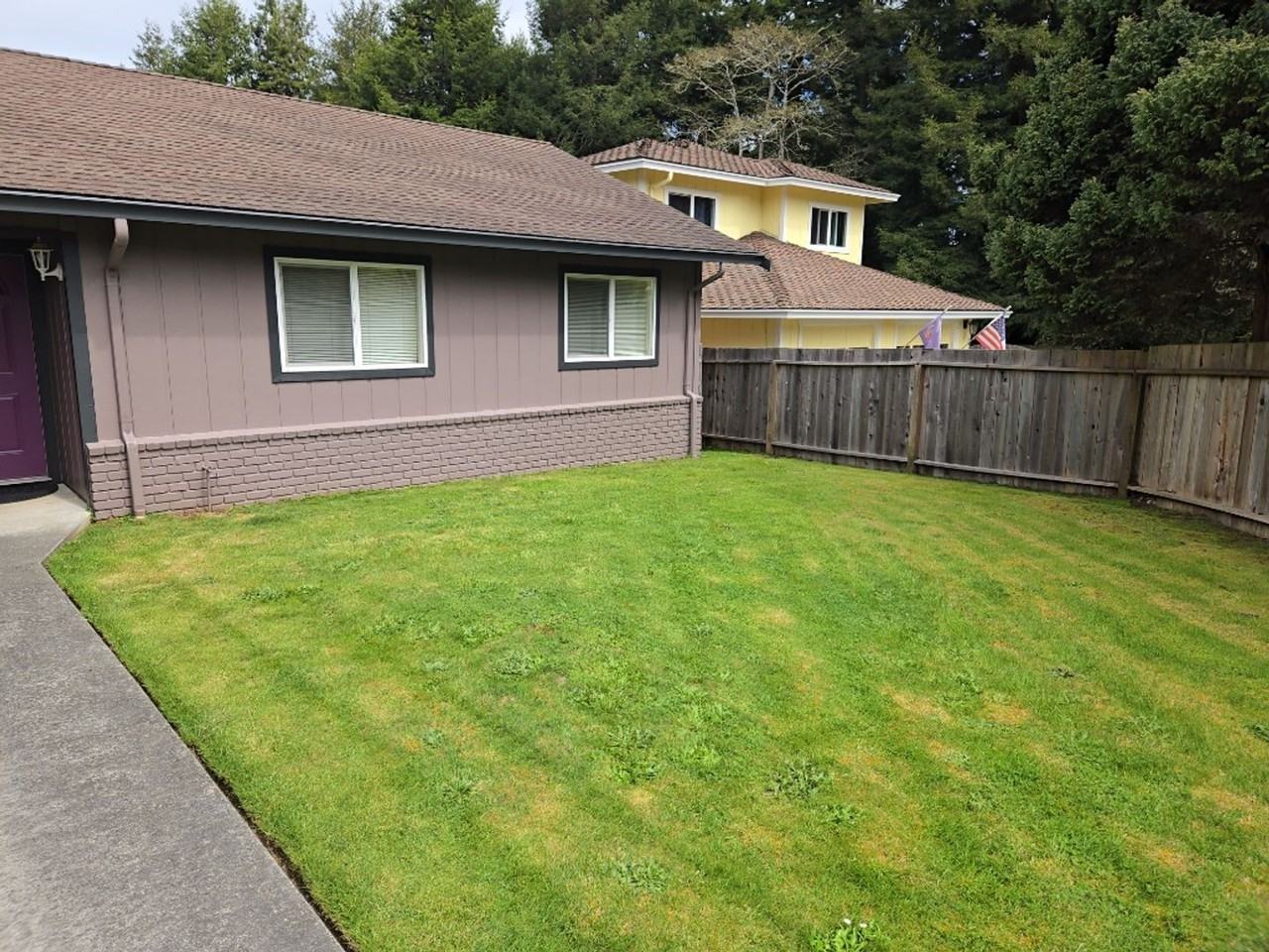 2149 Woodcrest Ct - Photo 3 of 50