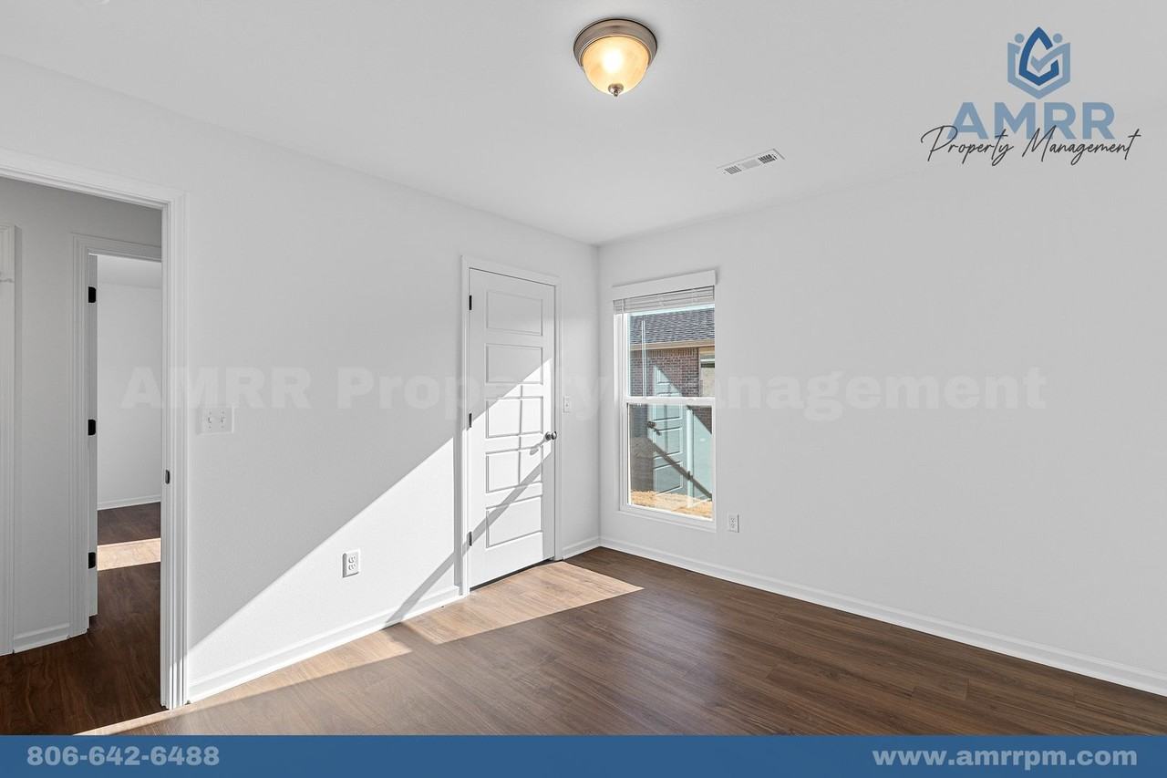 125 Sw Vicki St - Photo 6 of 40