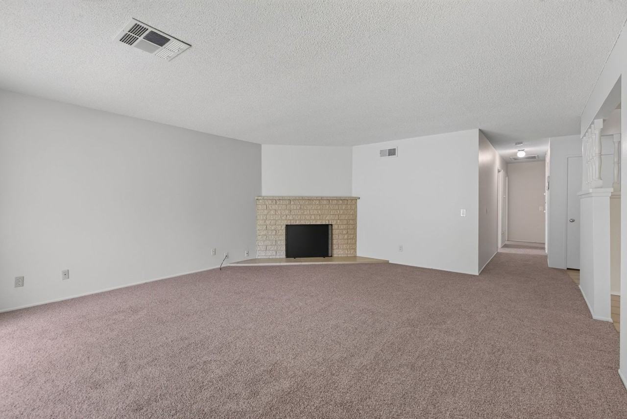 4005 Haverford Ave - Photo 6 of 19