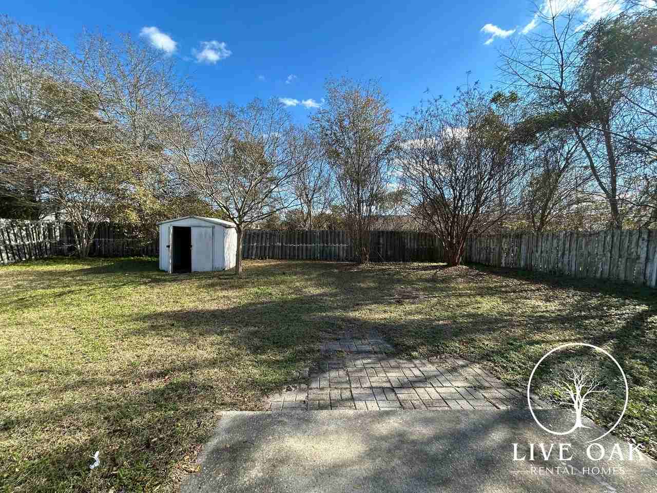 1469 Flo Zechman Dr - Photo 3 of 10
