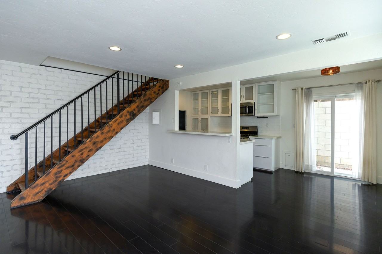 147 Fillmore Ave - Photo 2 of 27