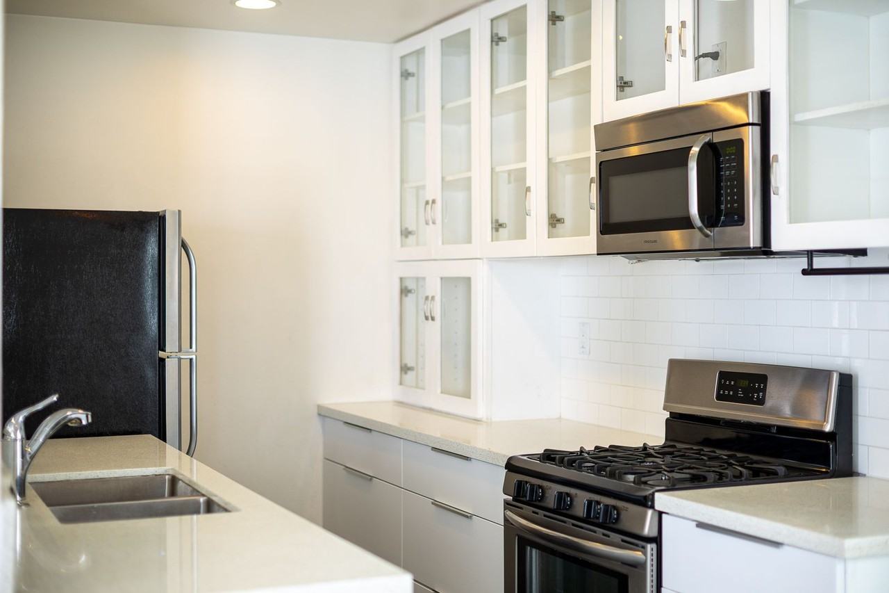 147 Fillmore Ave - Photo 3 of 27