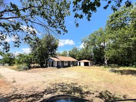 featured image of 1205 N Park St