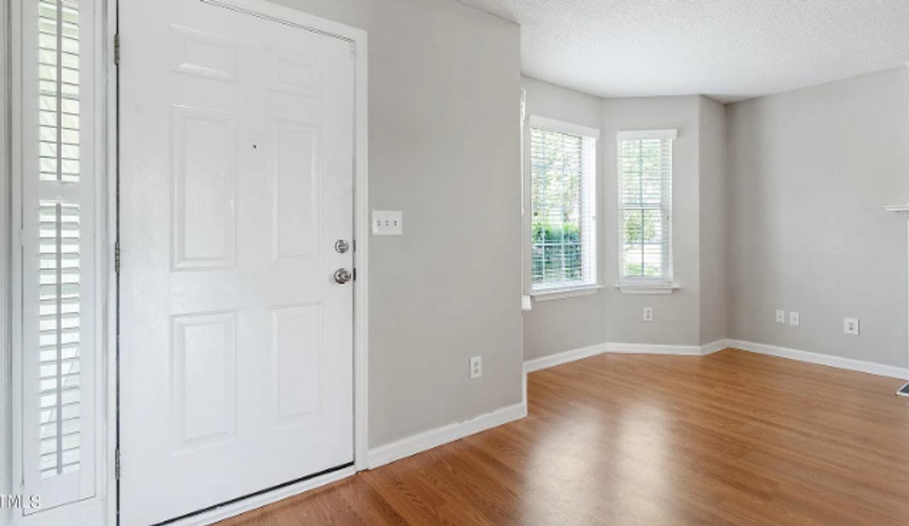 1 Kimbrough Ct - Photo 2 of 10