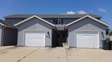 featured image of 370 N School St