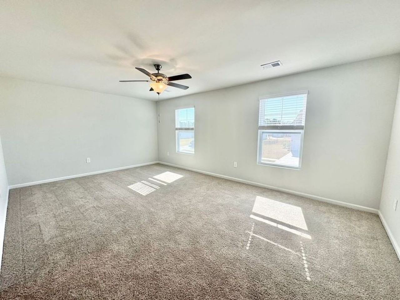 503 Windsong Dr - Photo 6 of 25