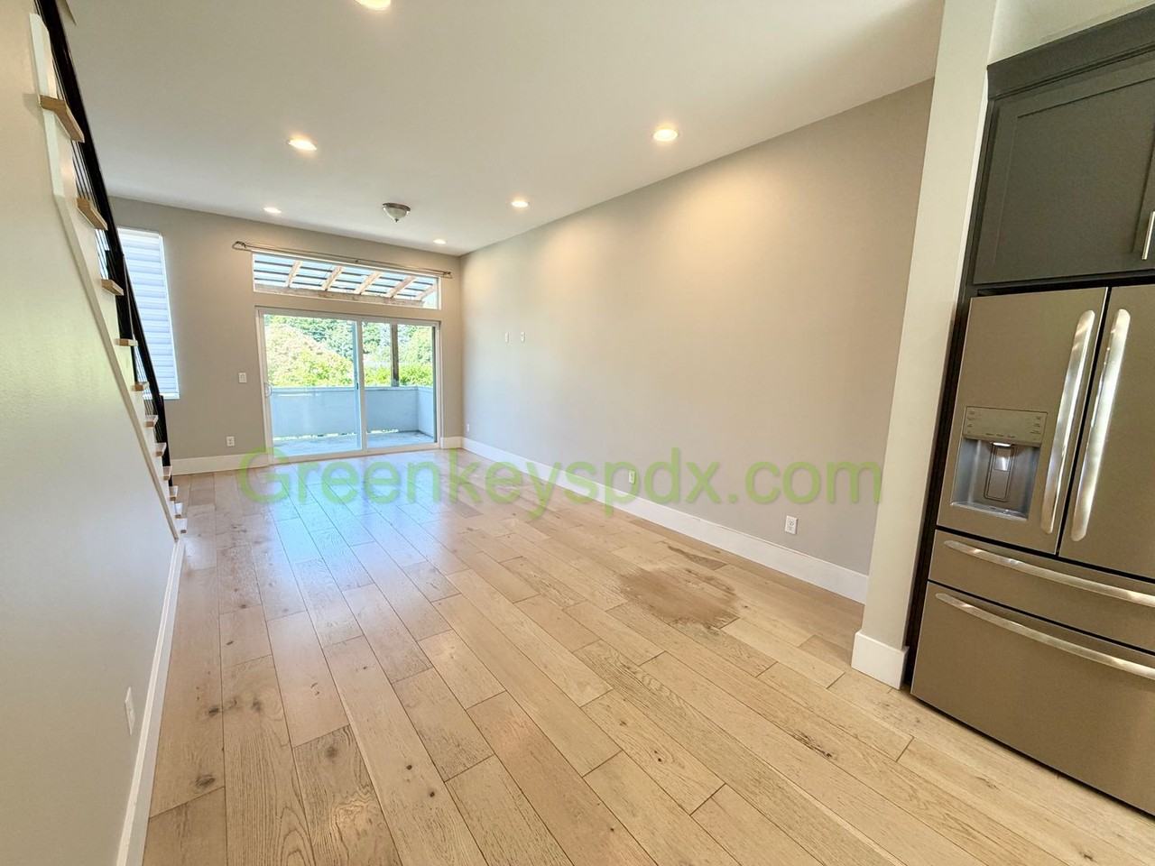 6064 Ne 42nd Ave - Photo 3 of 27