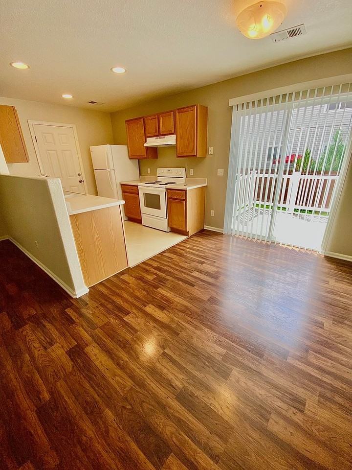 4603 S Simms Ct - Photo 3 of 25