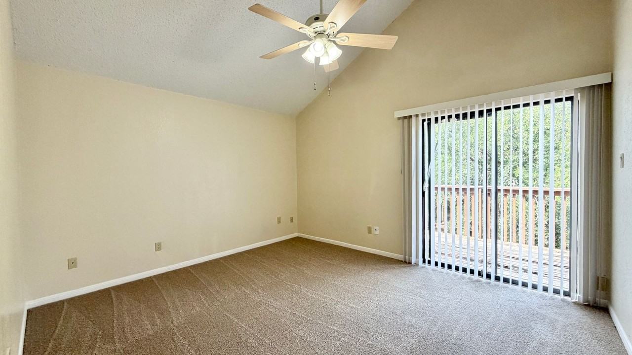 1703 Horseshoe Cir - Photo 7 of 10