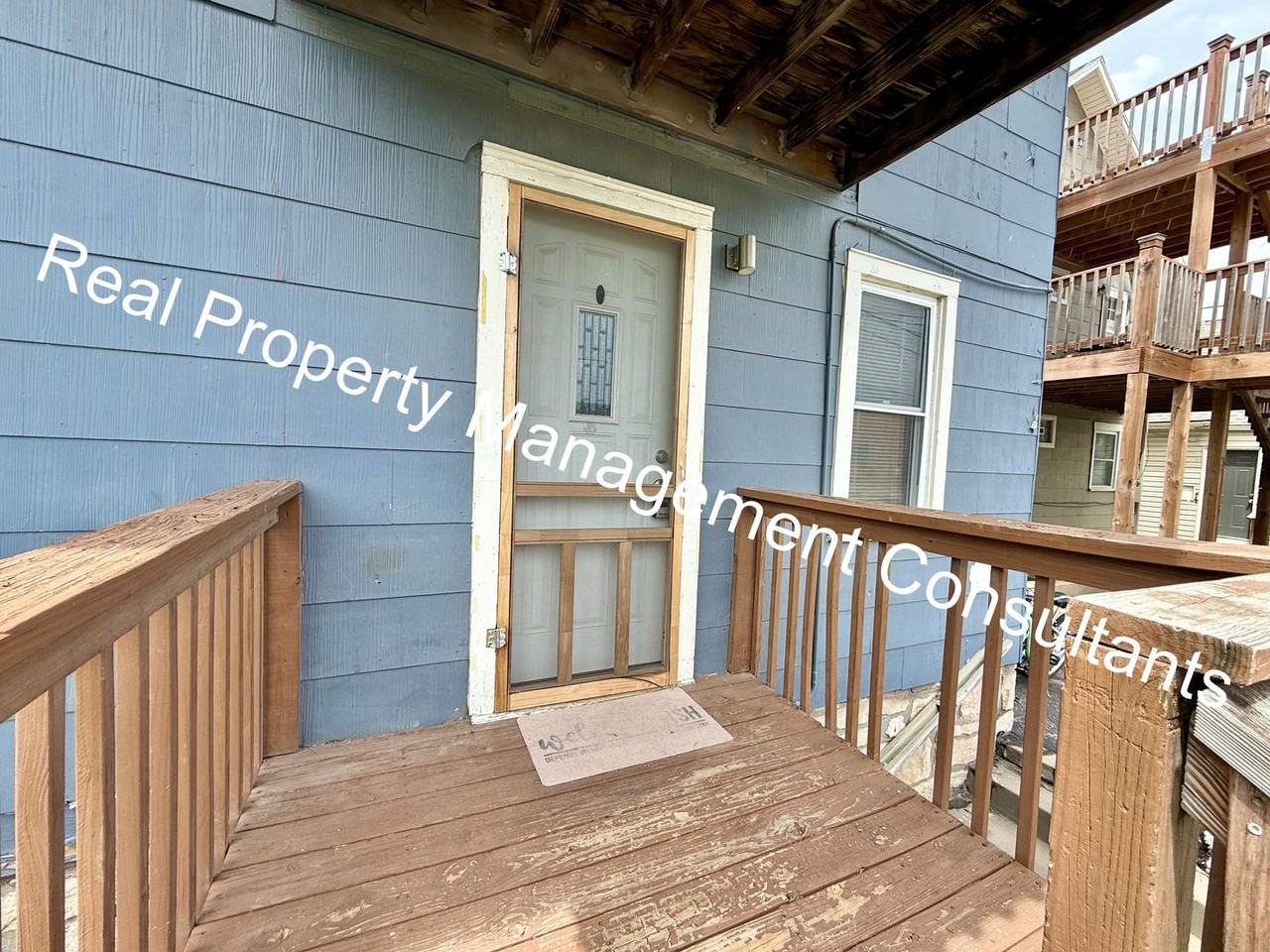805 E 21st Ave - Photo 4 of 22