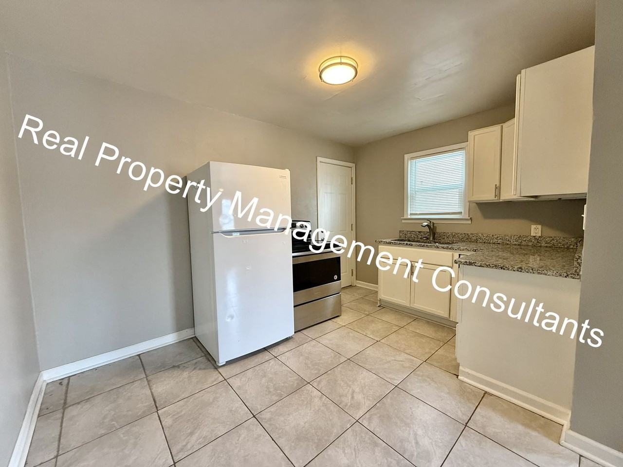 805 E 21st Ave - Photo 7 of 22