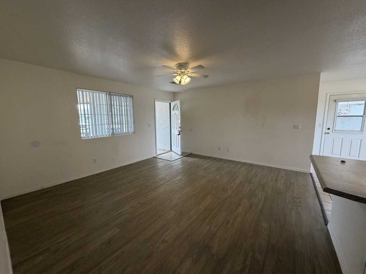 K-1026 - Photo 2 of 15