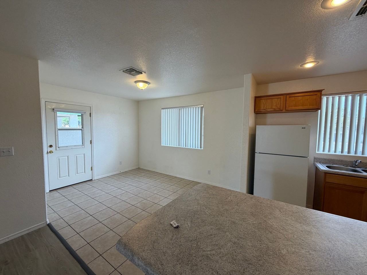 K-1026 - Photo 5 of 15