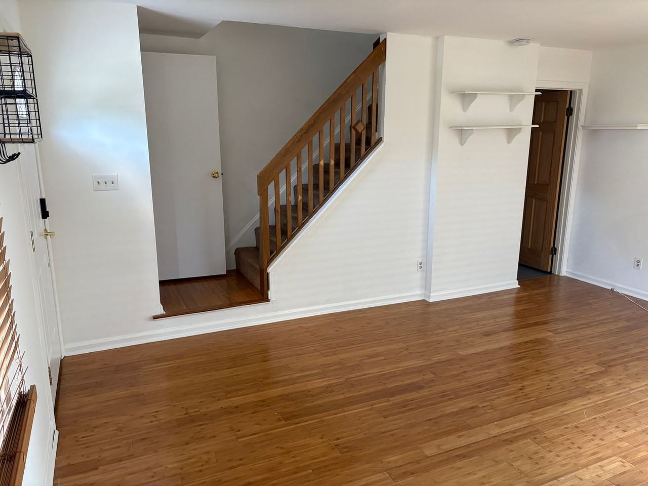 220 Harding Ave - Photo 7 of 25