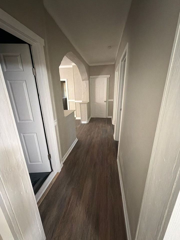 2725 Solway Ave - Photo 4 of 16