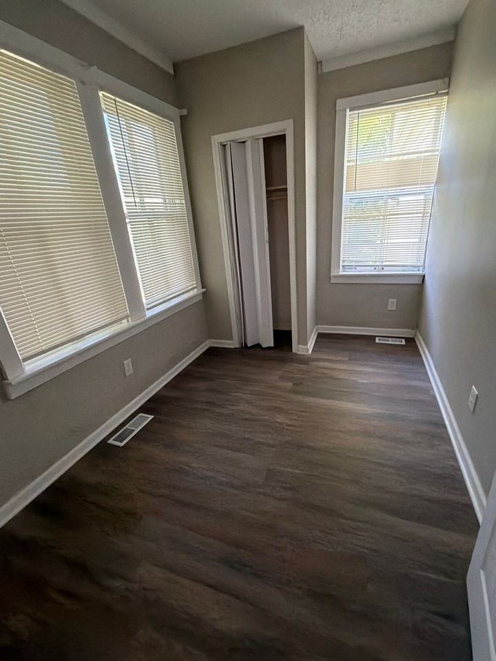 2725 Solway Ave - Photo 6 of 16