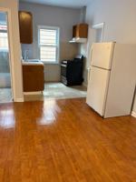 featured image of 827 W 9th St