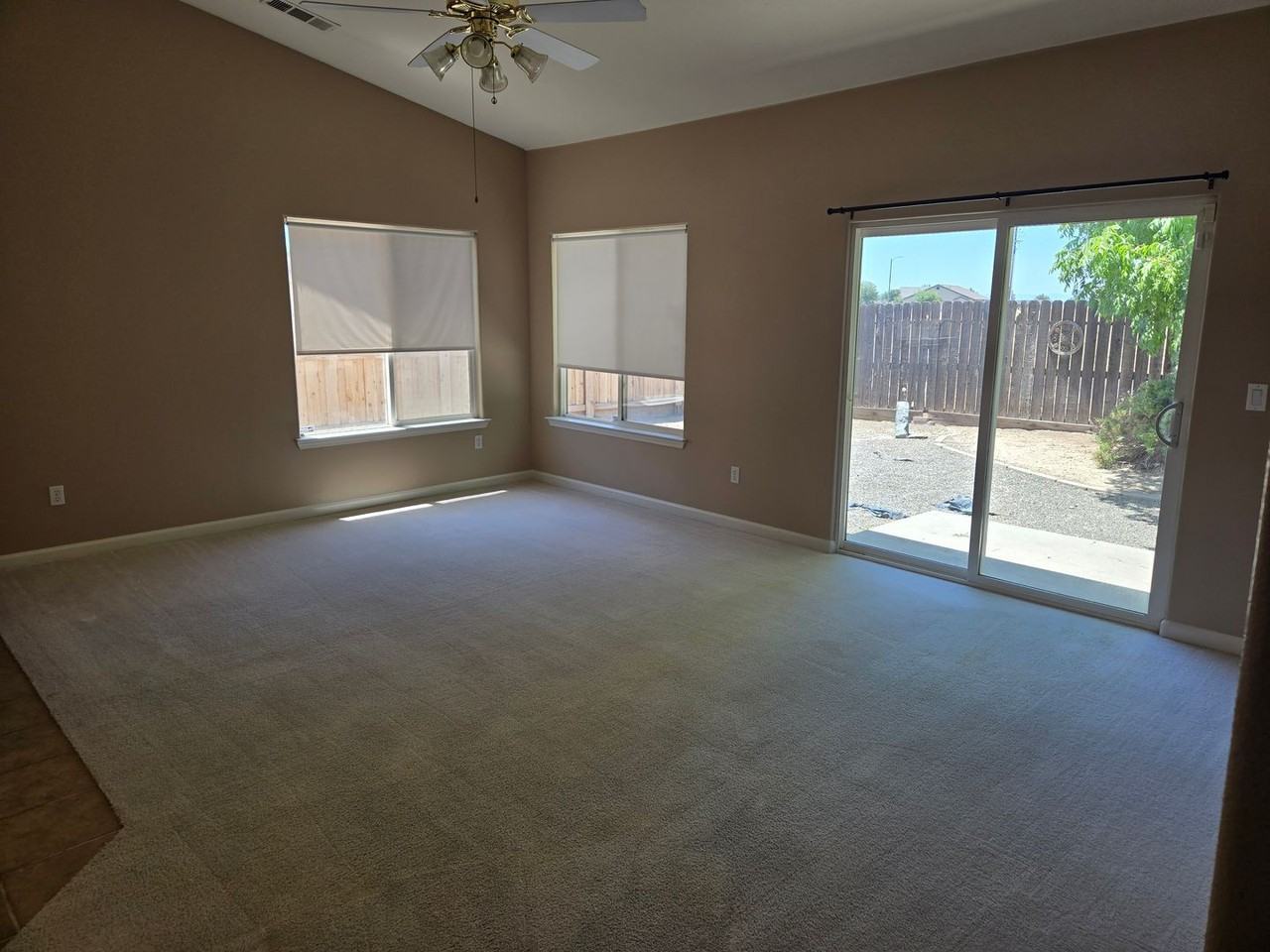 561 Bluejay Ave - Photo 4 of 6