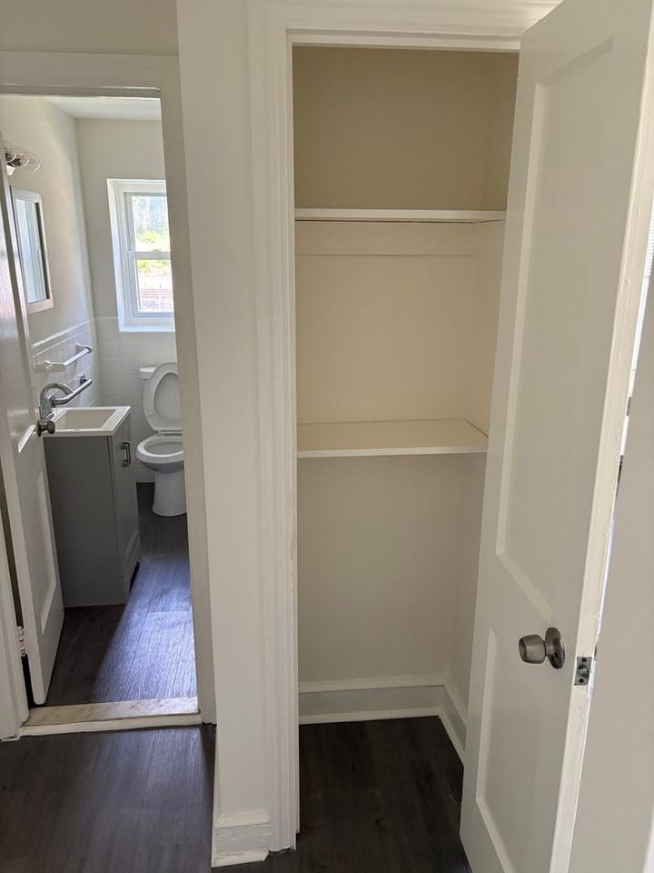 1800 Garrett Rd #101 - Photo 6 of 9