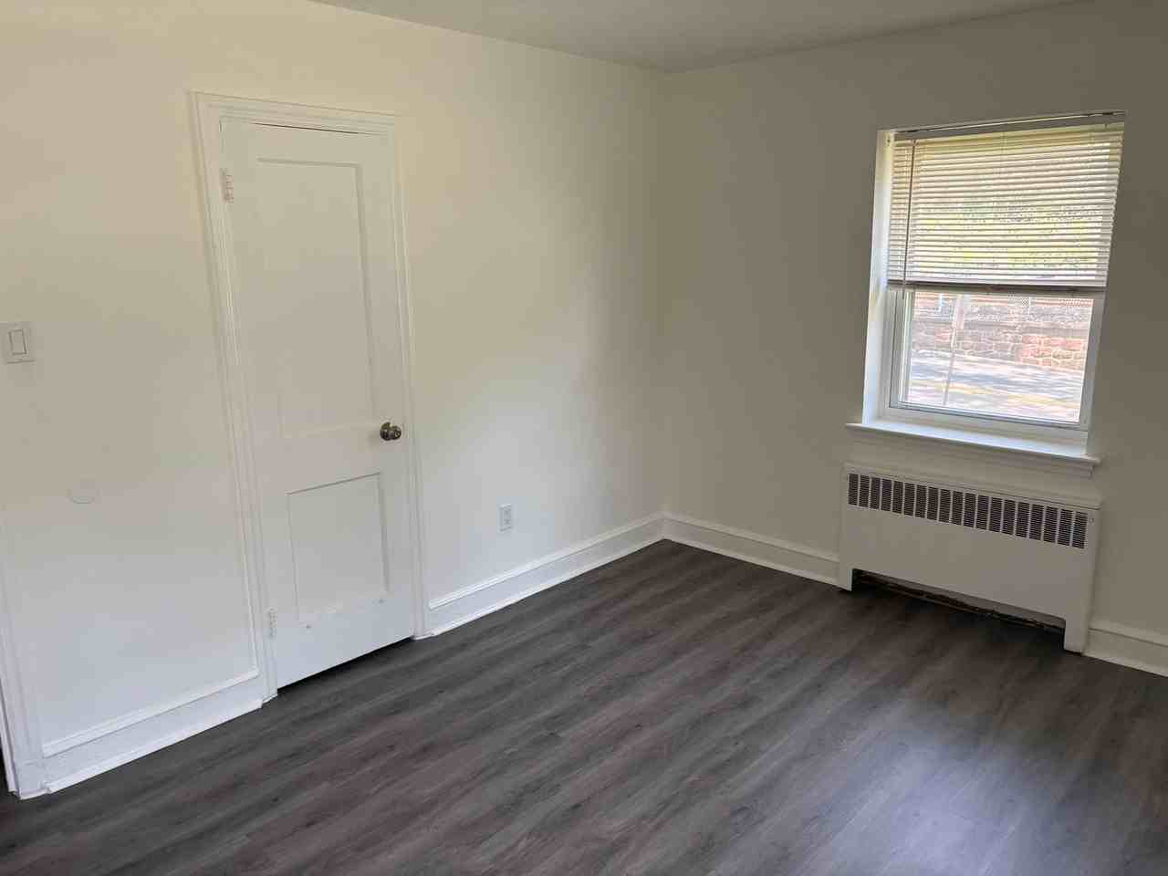 1800 Garrett Rd #101 - Photo 7 of 9